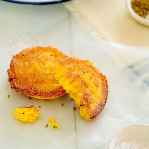 Arepitas de maíz [Vídeo y receta]