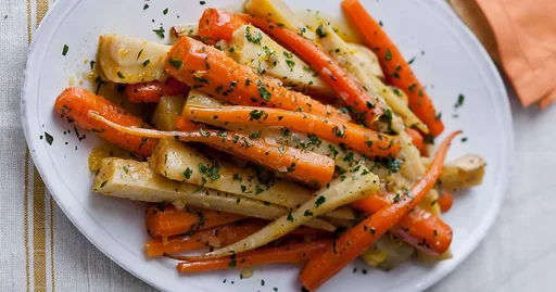 Zanahorias y chirivías braseadas a la naranja | Recetas