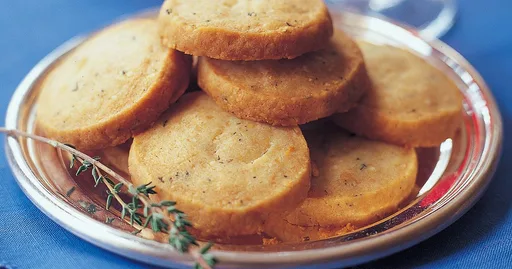 Galletas saladas de parmesano y tomillo