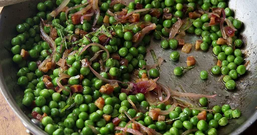 Guisantes con panceta | Recetas