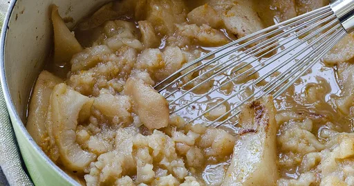Salsa de pera y manzana asadas
