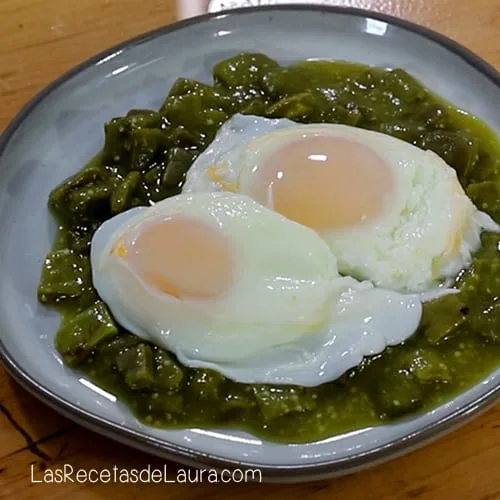 Nopales en salsa verde