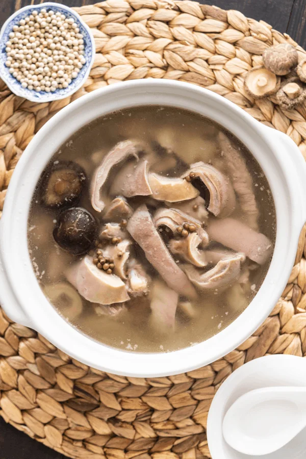 Pig Stomach Soup with Peppercorns (胡椒豬肚湯)