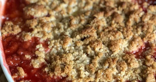 Strawberry Rhubarb Crisp | Recipes