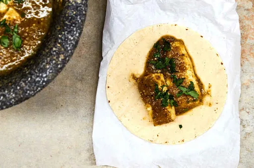 Tacos de Queso Asadero con Salsa Verde