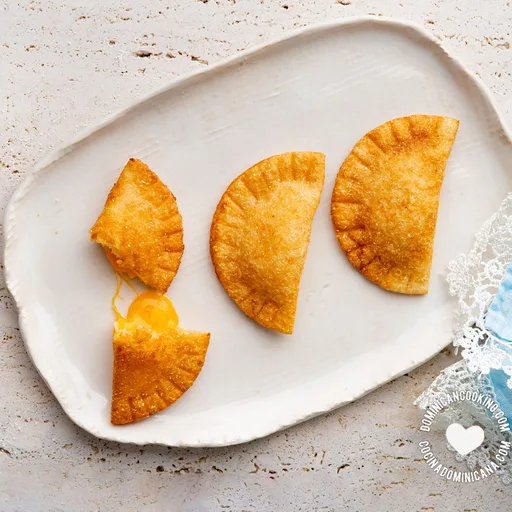 Empanadas de yuca [Vídeo + Receta]