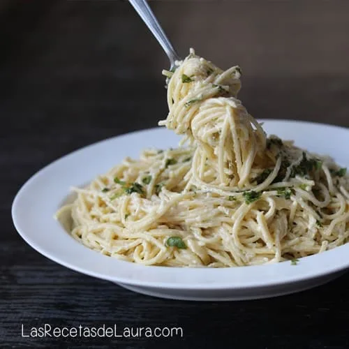 SPAGHETTI BLANCO CON CREMA