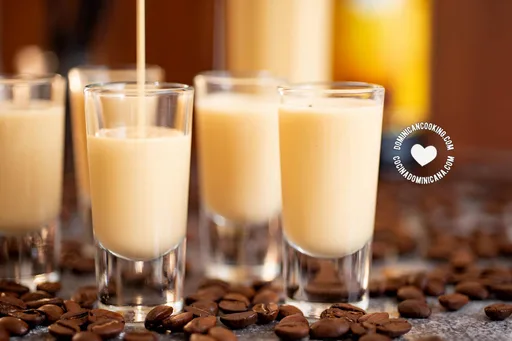Ponche de café y vainilla (coffee eggnog)