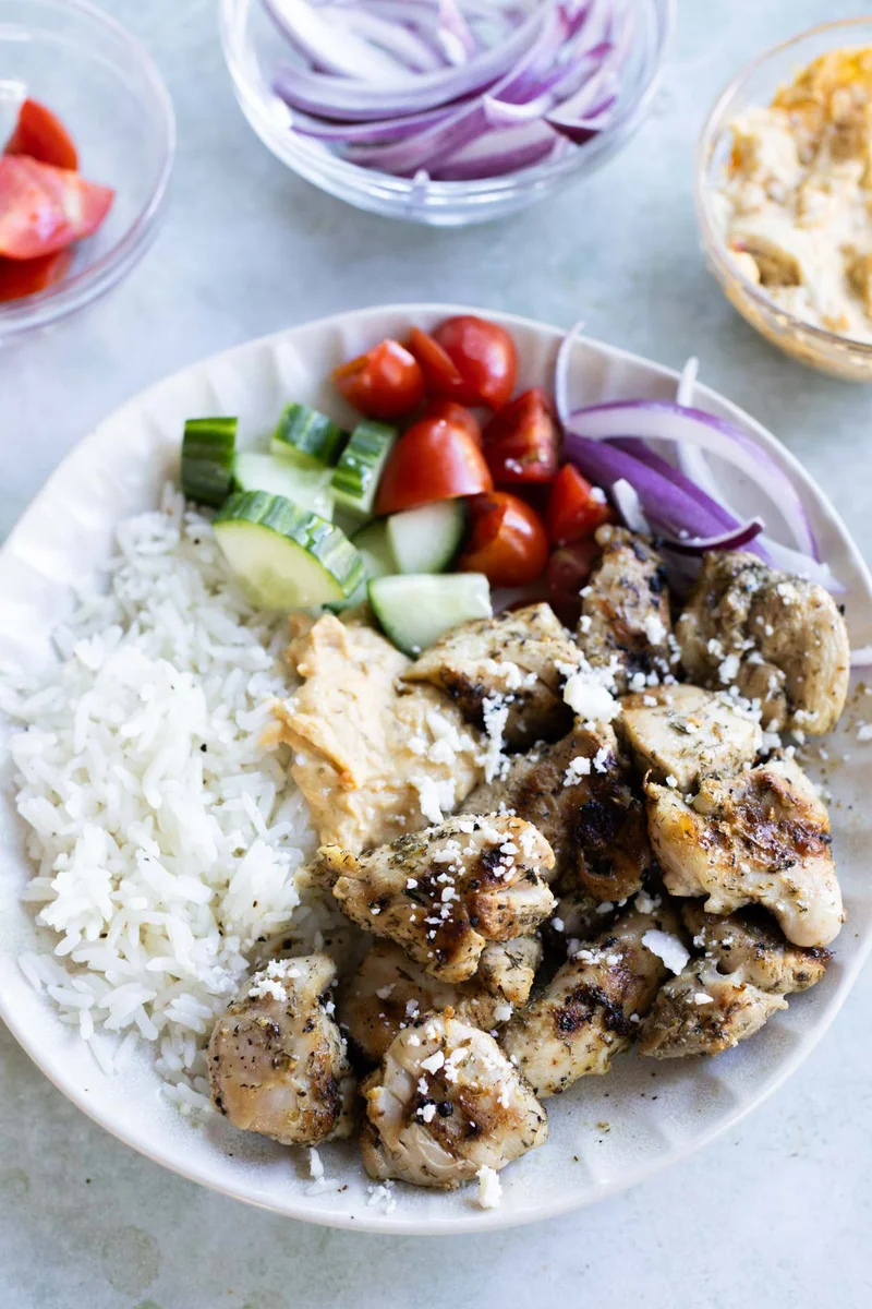 Cuencos de Pollo Estilo Griego