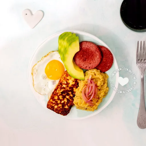 Mangú Tres Golpes