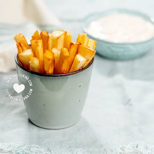 Yuca frita [Vídeo y receta]