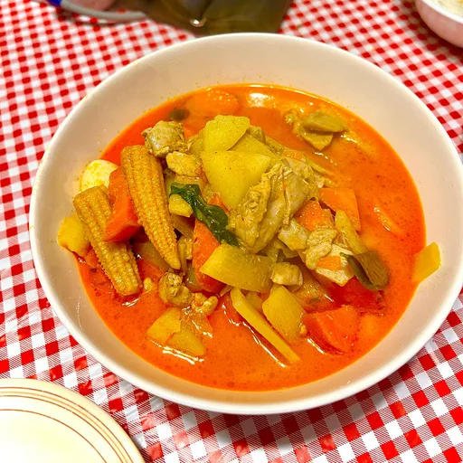 Gaeng Phet Gai | Lao Style Red Curry with Chicken