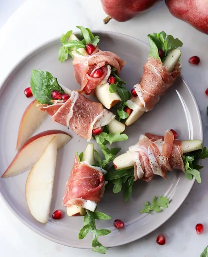 Prosciutto and Pear Salad Bundles