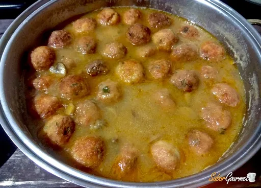 Albóndigas de soja en salsa