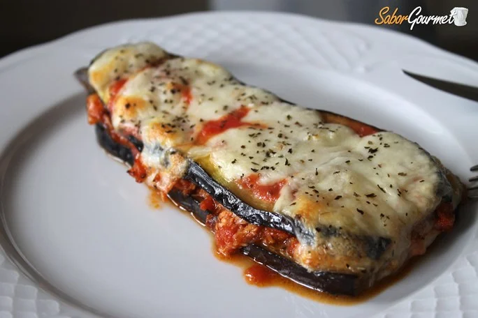 Berenjenas con atún y mozzarella