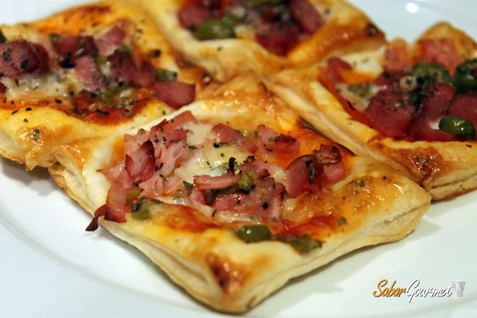 Mini pizzas de hojaldre