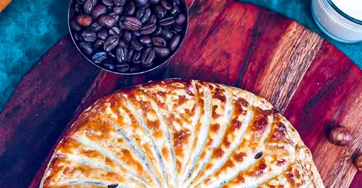Galette des rois vegan café et noisettes