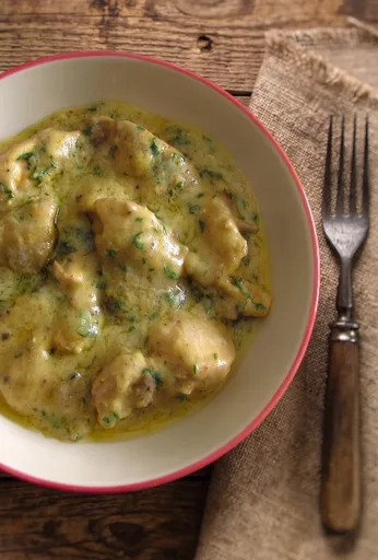 Pollo cremoso