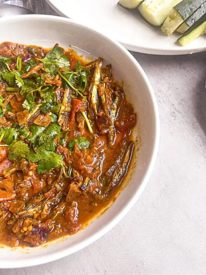 Easy Anchovy Curry Recipe (Dried Anchovy Curry)