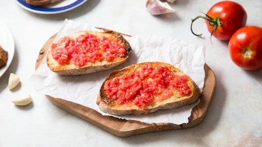Receta de pan con tomate de 3 ingredientes