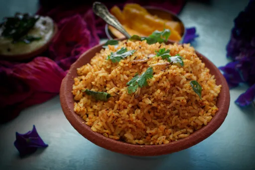 Arroz salteado especiado con semillas de lino y mucho ajo
