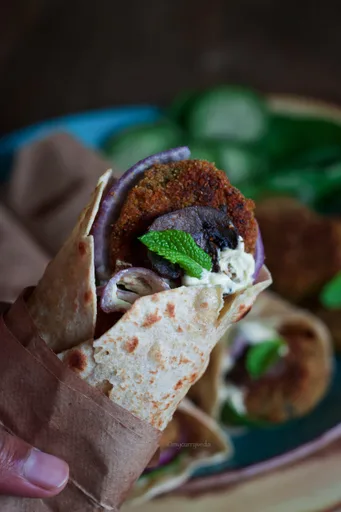 Wraps de falafel de boniato y champiñones