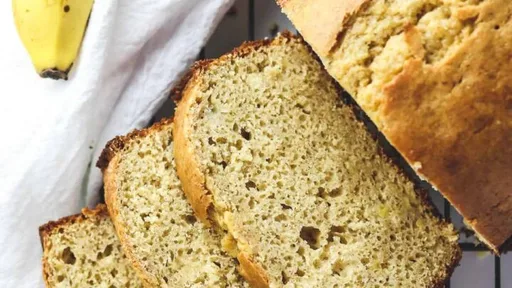 Low-Calorie Banana Bread (Low-Fat + No Sugar Added)