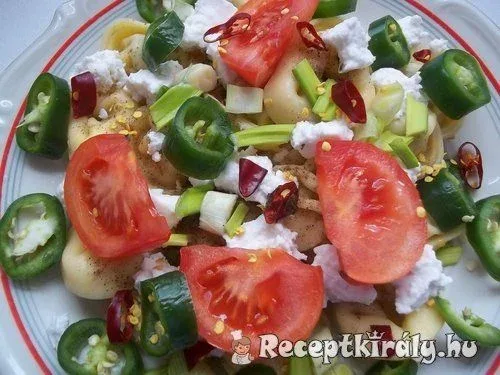 Sonkás tortellini kecskesajttal