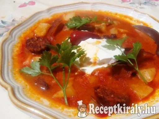 Jókai bean soup (Jókai bableves)