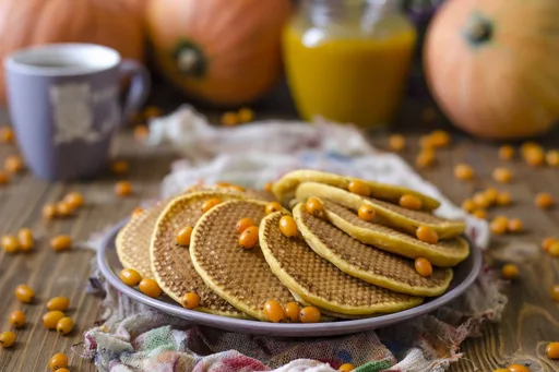 Pancake morbidi ai cachi, da gustare con golosa confettura di frutta