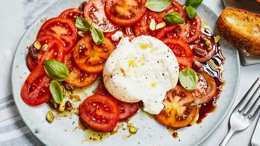 Burrata mit Tomate – schmeckt wie beim Italiener