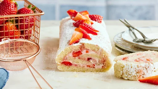 Vegane Biskuitrolle – super fluffig & so lecker