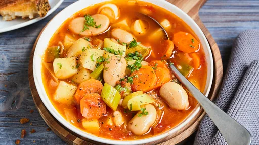 Weiße Bohnensuppe vegetarisch – einfach & lecker
