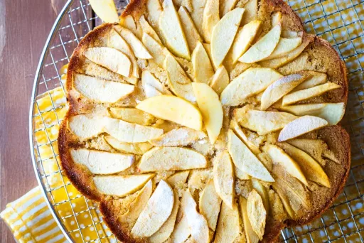 Pastel de manzana rápido para principiantes en la repostería
