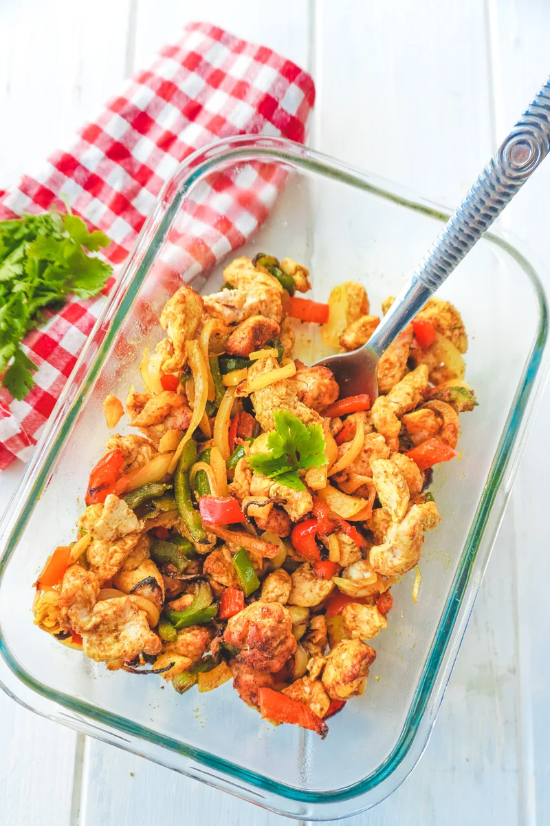 Fajitas au poulet et poivrons