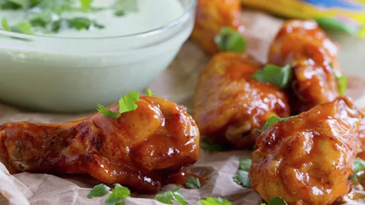 Alitas de Pollo con Sabor a Enchilada