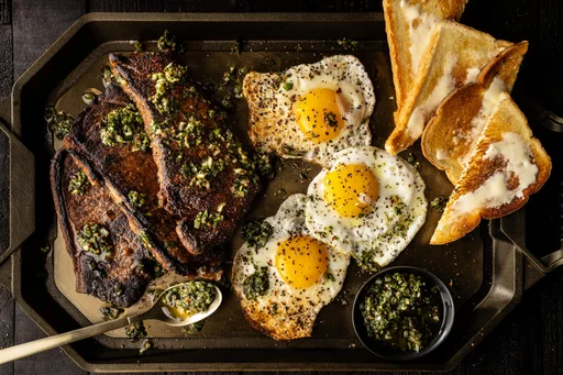 Easy Griddled Steak & Eggs