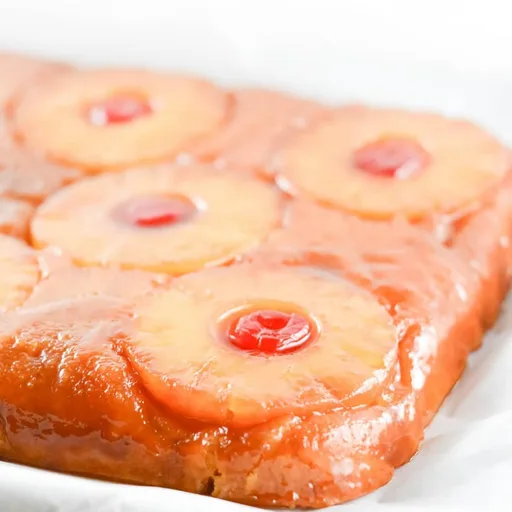 Pastel volteado de piña