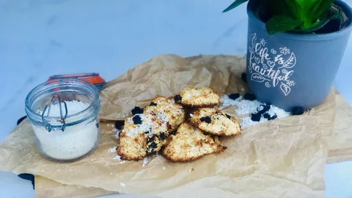 Coconut biscuits