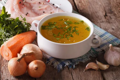 Bouillon de poule