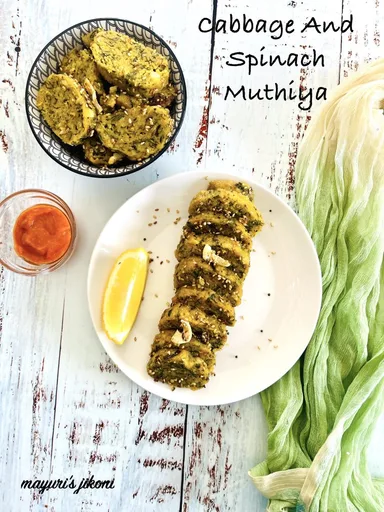 CABBAGE AND SPINACH MUTHIA