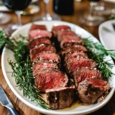 Beef Tenderloin with Red Wine Sauce Recipe