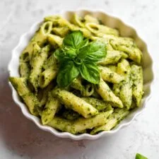 Pâtes crémeuses au pesto en 30 minutes
