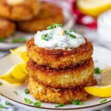 Crispy Crab Cakes with Lemon Aioli Recipe