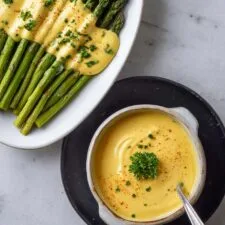 Easy Hollandaise Sauce Recipe
