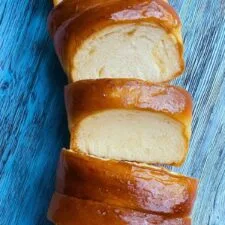 Easy Sweet Condensed Milk Bread