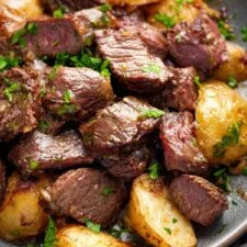 Garlic Butter Steak Bites and Potatoes