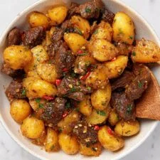 Garlic Butter Steak Bites and Potatoes Recipe