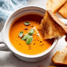 Middle-of-Winter Creamy Tomato Soup (Canned Tomatoes) Recipe