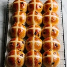 Perfectly Fluffy Hot Cross Buns Recipe